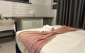 Bell Rose Oaks Guest House